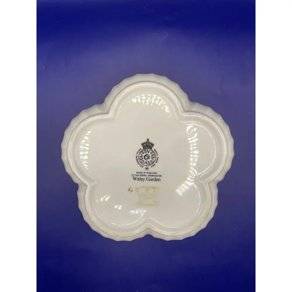 Vintage Royal Worcester Witley Garden Fine Bone China scalloped Dish